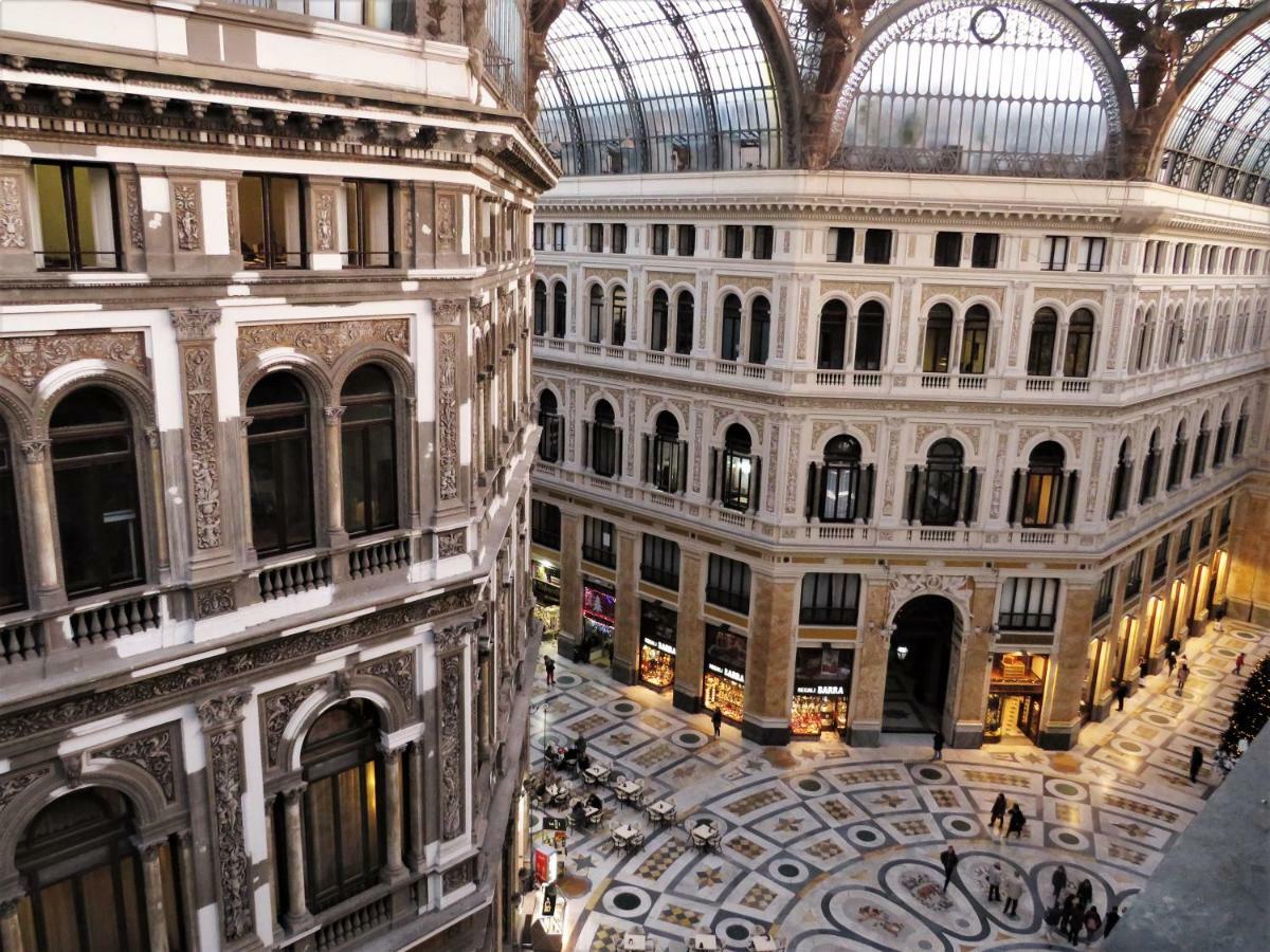 Domus Sibyllina, Galleria Umberto I Napoli Bagian luar foto